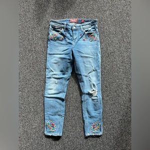 Lucky Brand embroidered jeans 26/2